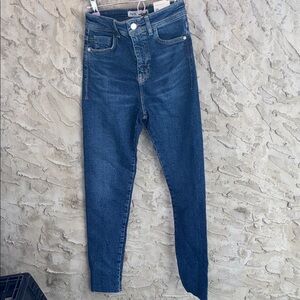 Zara Women's Seamless Skinny Leg High Rise Dark Blue Jeans New with Tags Sz 25
